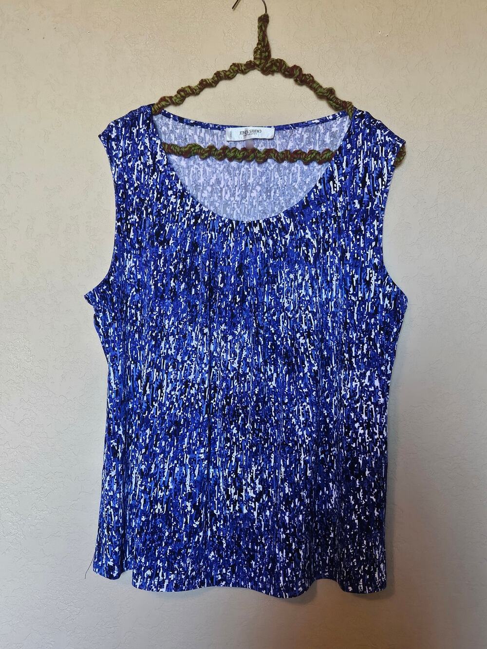 Jones Studio Blue abstract Print Sleeveless top
